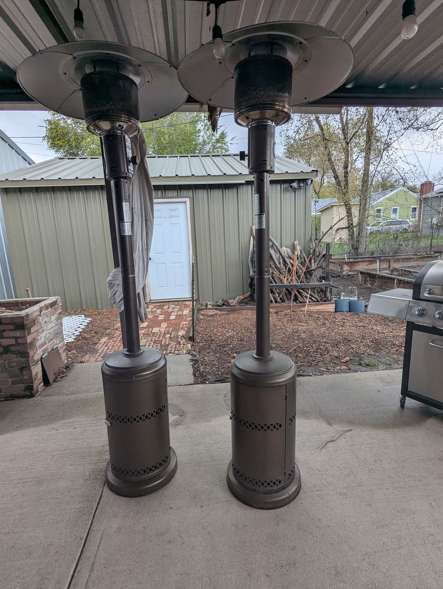 Outdoor patio heaters