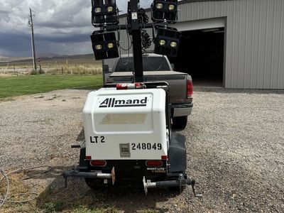 Allmand Night-Lite V-Series LT 2 Portable Light Tower Trailer light plant generator 7k w