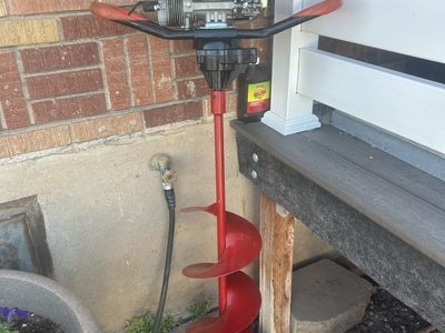 Ice fishing auger