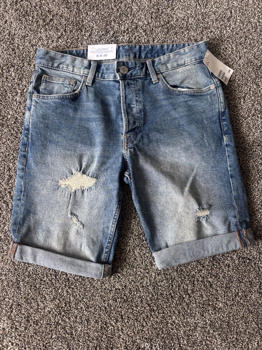 NEW! H&M Slim Fit Jean Shorts- Size 29