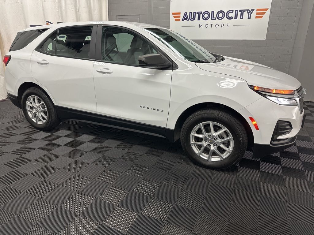 2022 Chevrolet Equinox LS