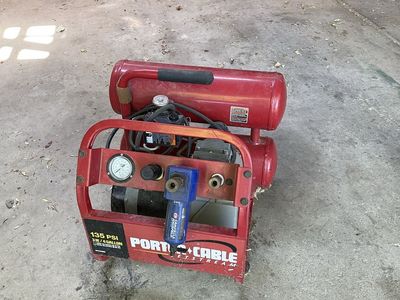 Porter-Cable Jetstream 4 Gallon 135 PSI Portable Air Compresser