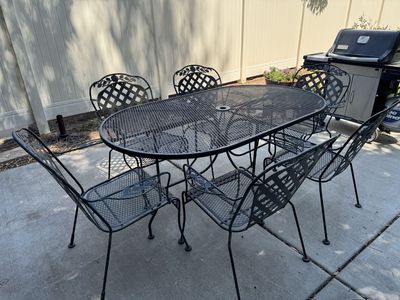 Patio Dining Set - Oval Mesh Table & 6 Armchairs