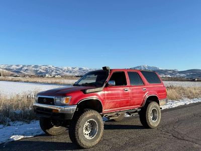 1995 TOYOTA 4RUNNER SR5