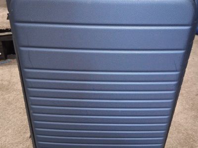 Nice Hard Plasic Carry-on Luggage Suitcase!