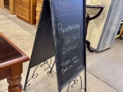 Decorative Retail Sign
