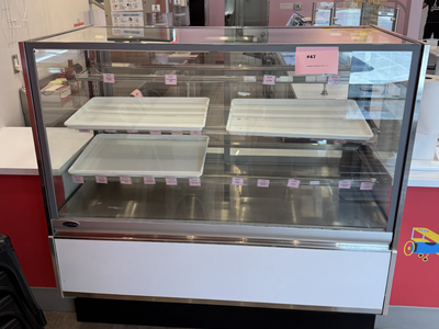 AUCTION - "Yonutz!" Dessert Shop Liquidation! Everything Must Go!