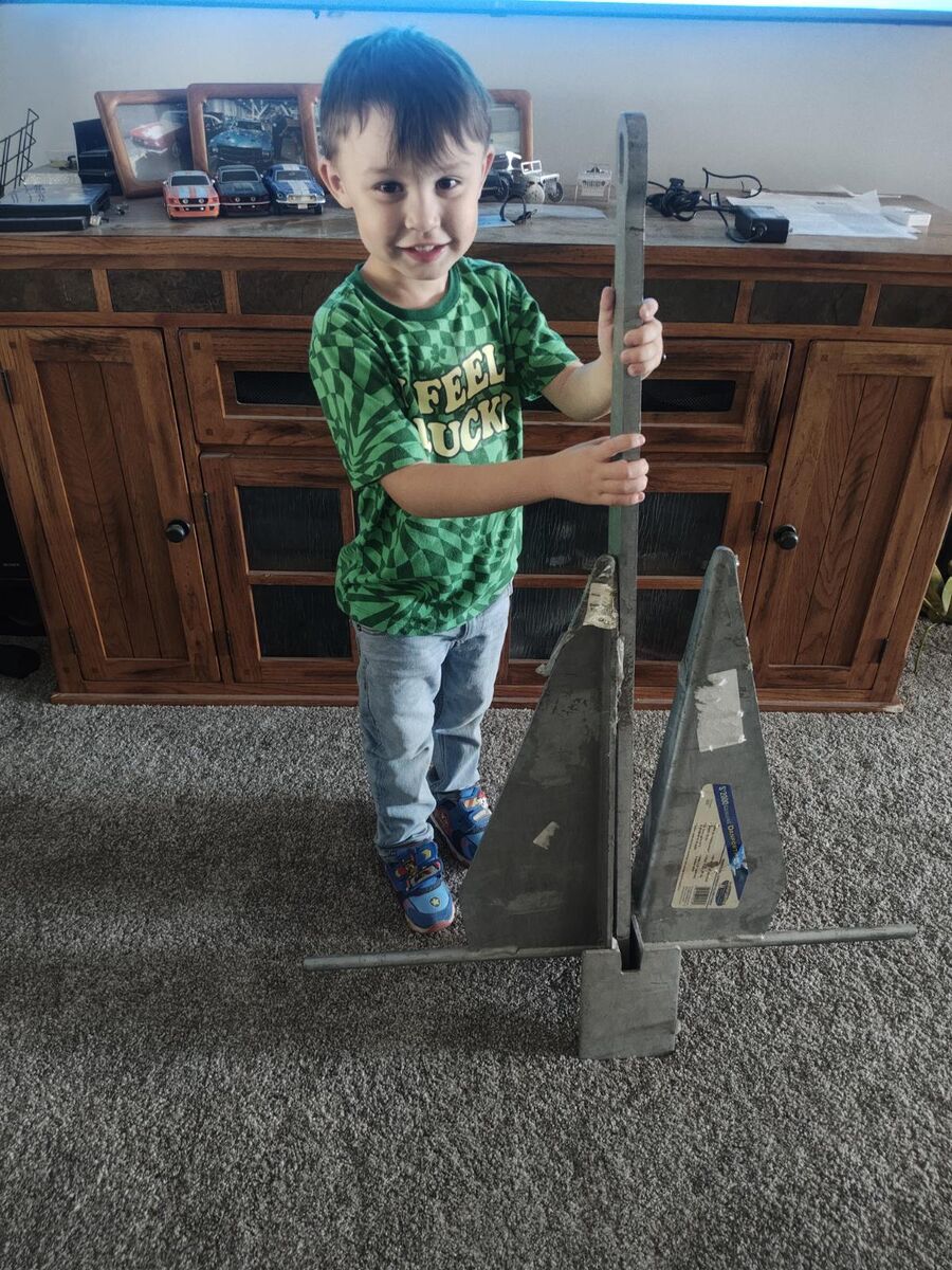 HOUSEBOAT OR LARGE BOAT ANCHORS