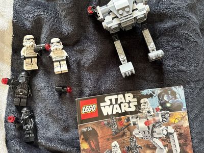 LEGO Star Wars 75165 Imperial Trooper Battle Pack with 4 Minifigures and Walker