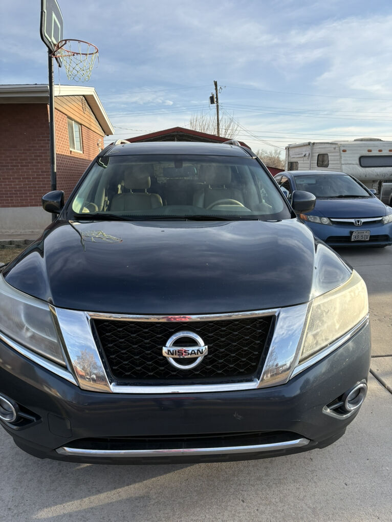 2014 NISSAN PATHFINDER SE