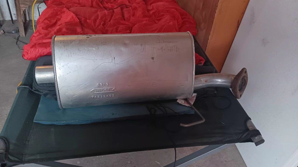 2005 Nissan Titan Muffler – OEM Replacement (5.6L