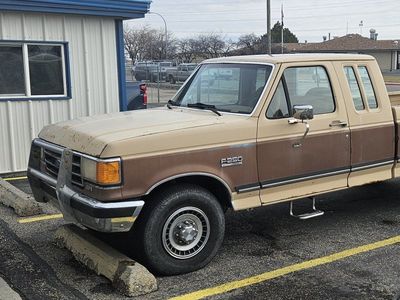 1990 Ford F-250 XLT Lariat