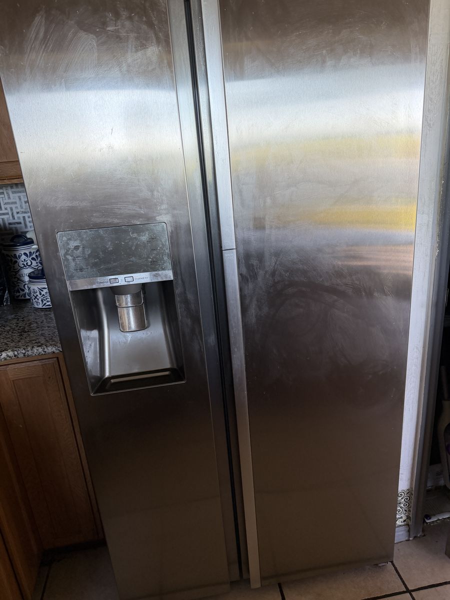 Samsung RH22H9010SR 21.5cu. ft. Counter-Depth Side-by-Side Refrigerator with Food Showcase