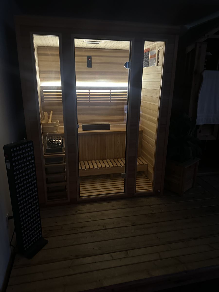 NEW!! 3 person traditional sauna