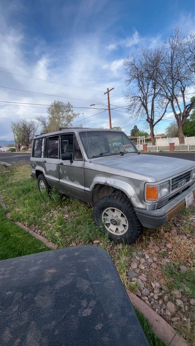 1988 Isuzu Trooper II LS
