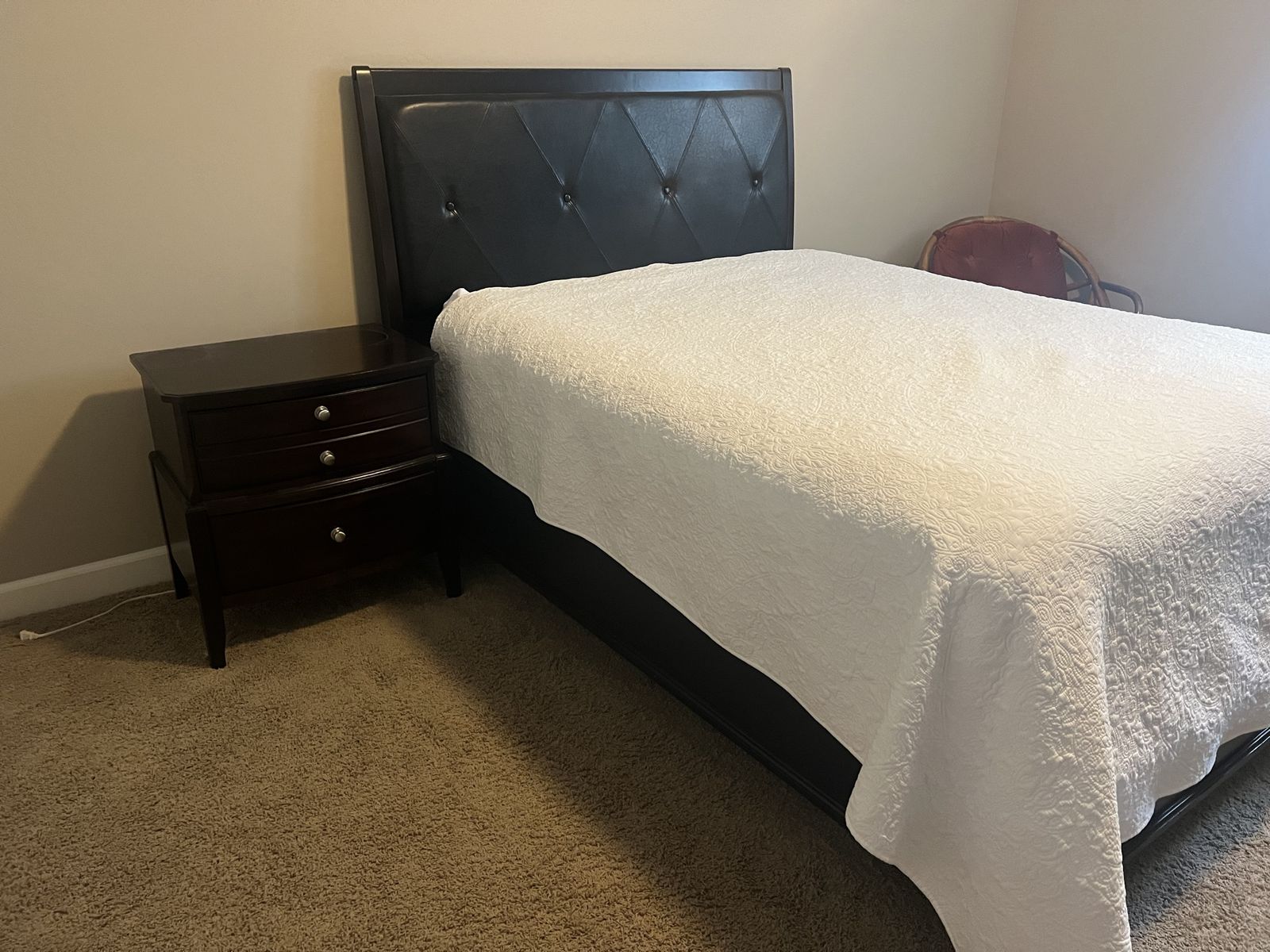 Queen Bedroom Set