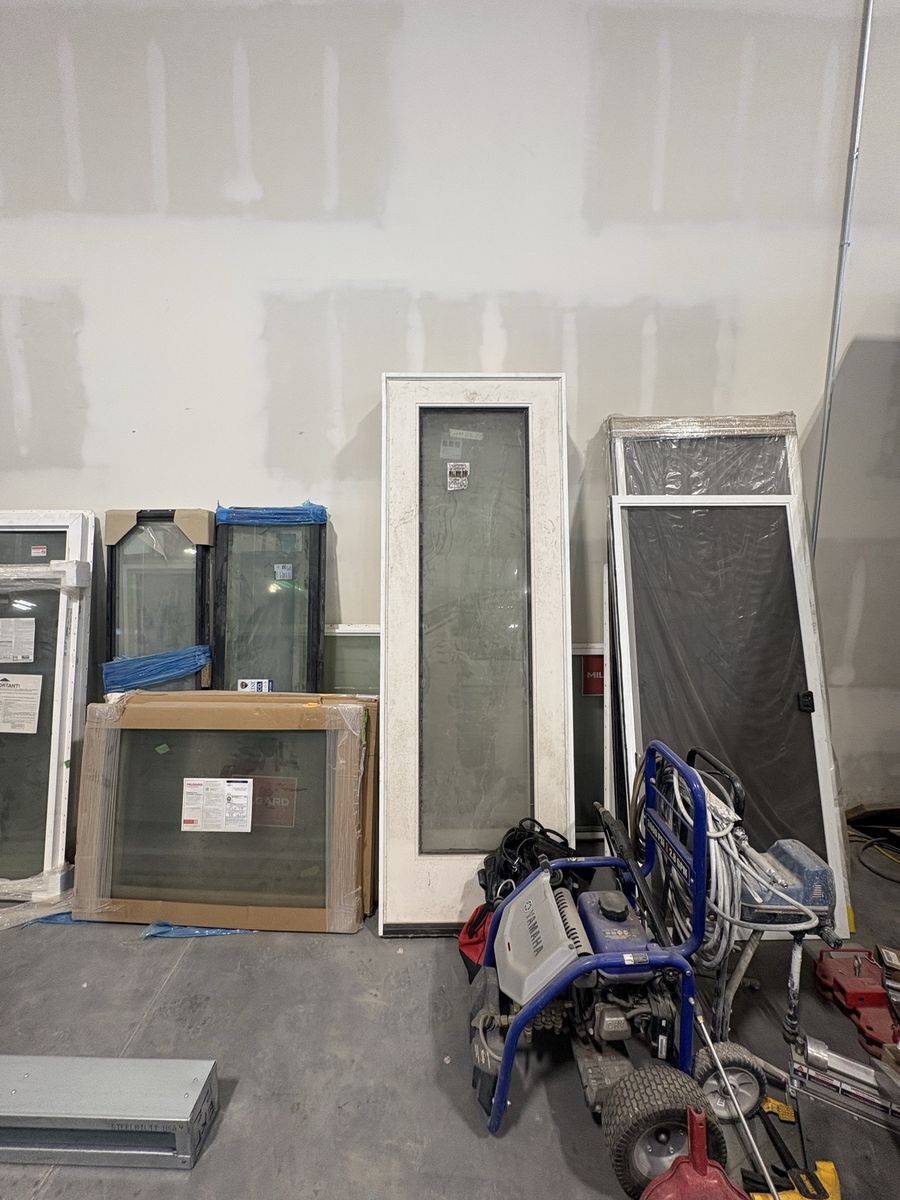 Main image 3