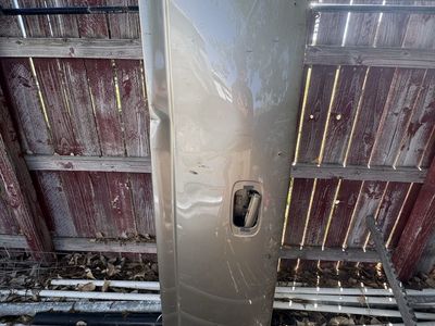 99-06 Chevy/gmc oem tailgate