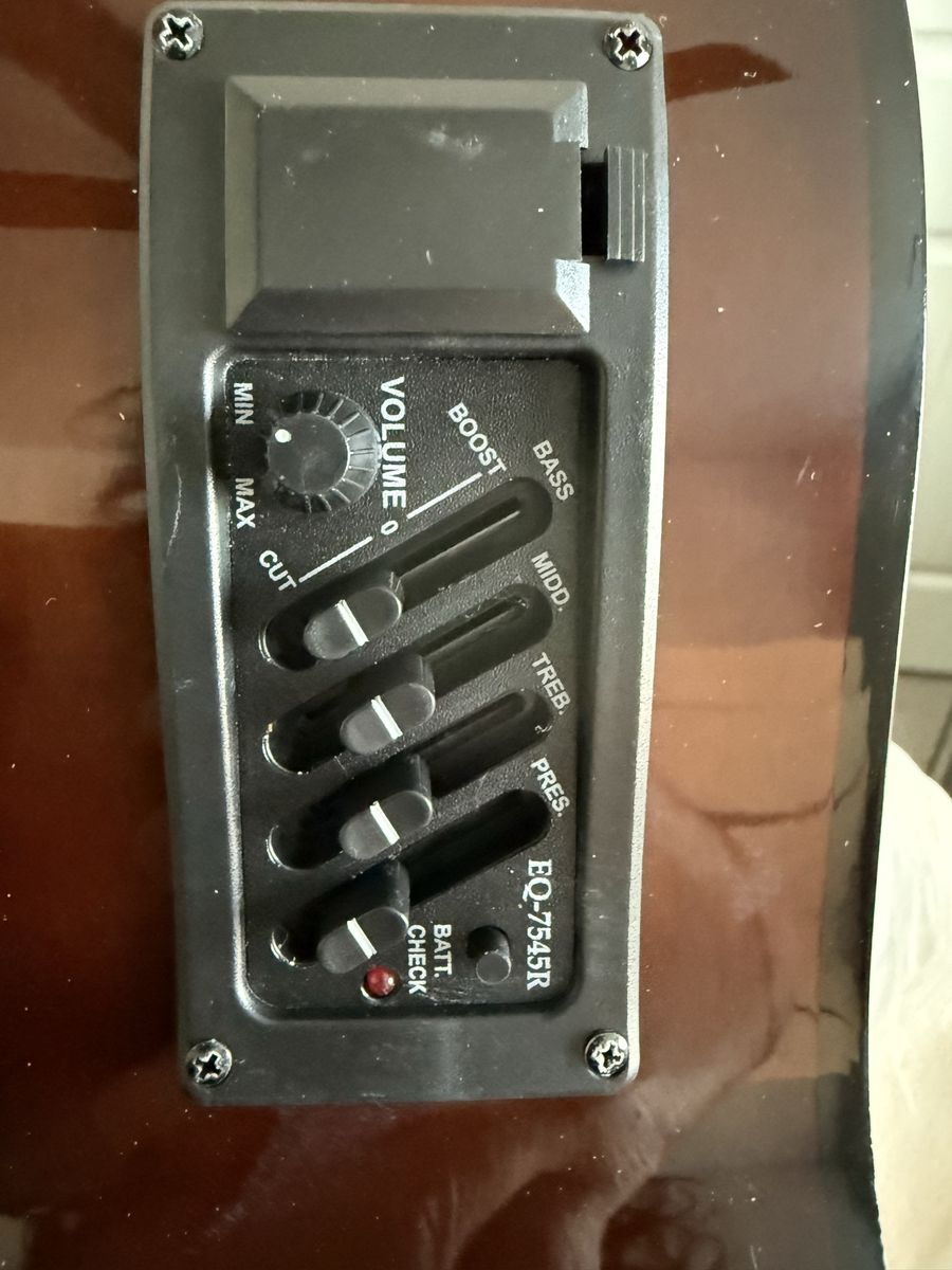 Main image 6