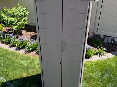 Outdoor Rubbermaid Storage Closet