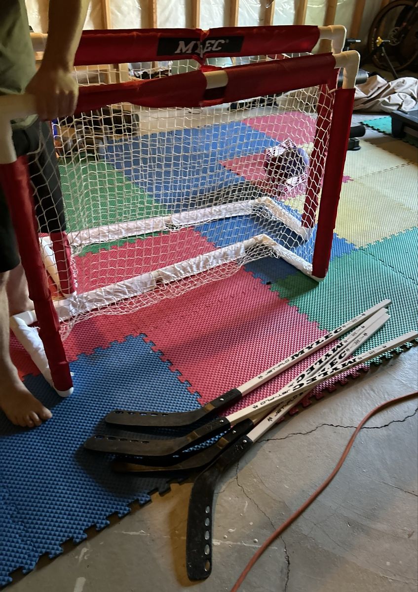 Mylec 48" Deluxe PVC Folding Hockey sets (2): 2-nets+4-sticks