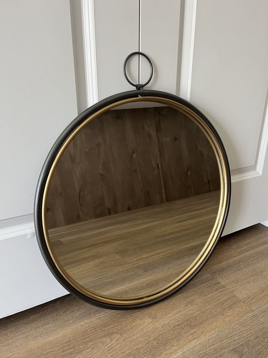 Round Mirror