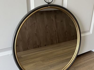 Round Mirror