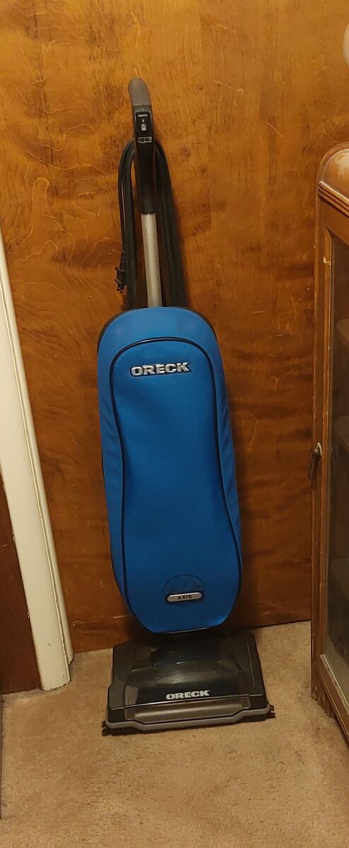 Oreck Axis Vacuum Cleaner