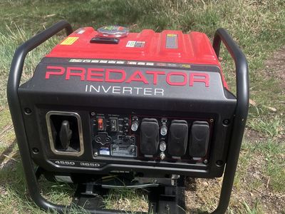 Predator Inverter Generator 4550