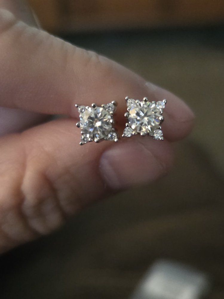 Moissanite Earings