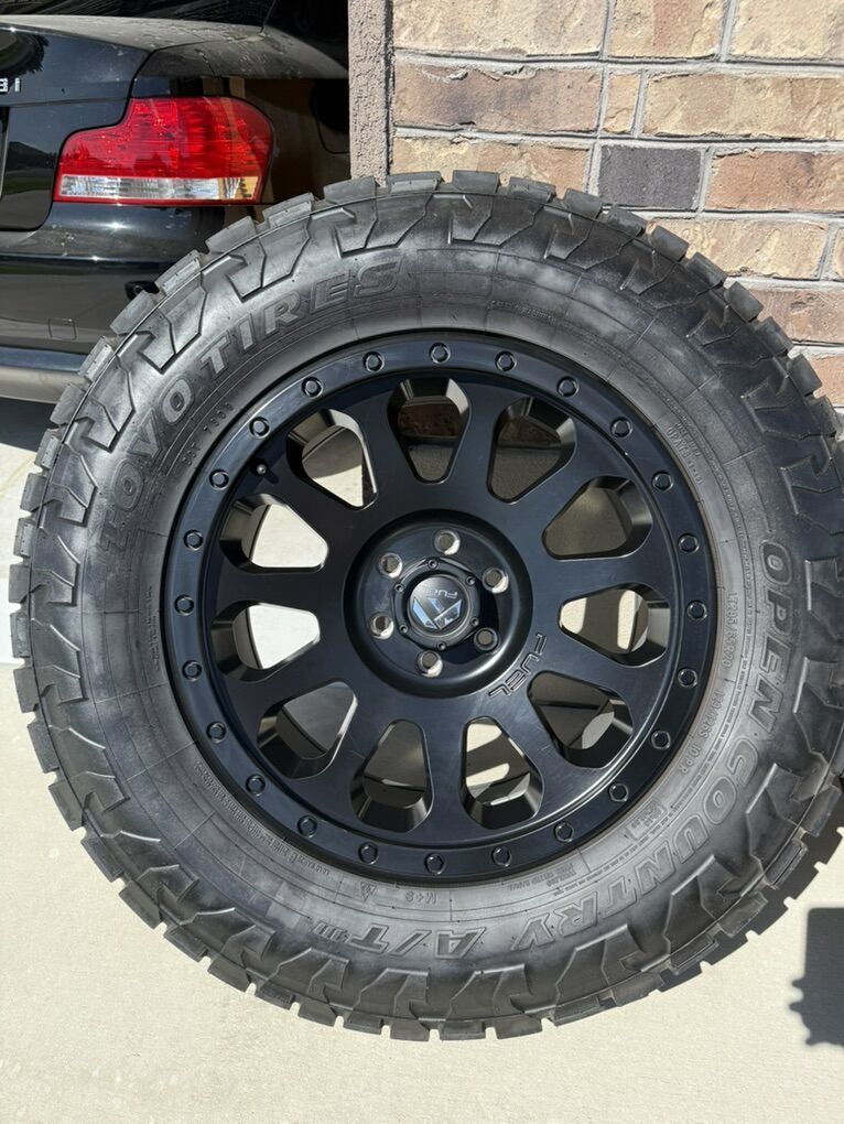 5 Toyo Open Country AT 295/65R20 on Fuel Vector