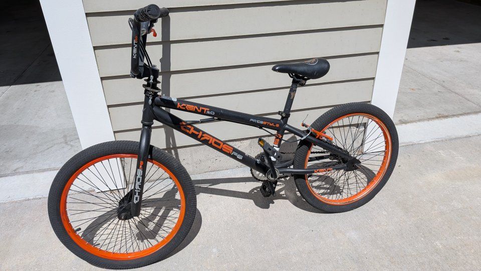 Kent Chaos 20 Inch Freestyle BMX Bike Black and Orange
