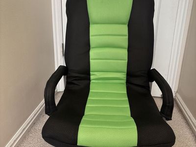 Gaming Floor Chair w/ 360-Degree Swivel, Armrest, Adjustable Backrest- Black/Green