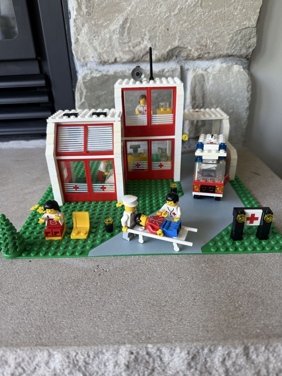 Lego Hospital Set  Antique 1987