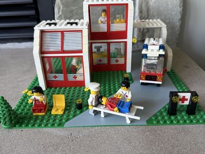 Lego Hospital Set Antique 1987