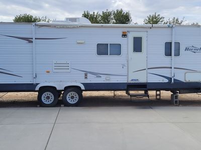 2007 Keystone Hornet 30ft Bumper Pull Travel Trailer with Slide Out