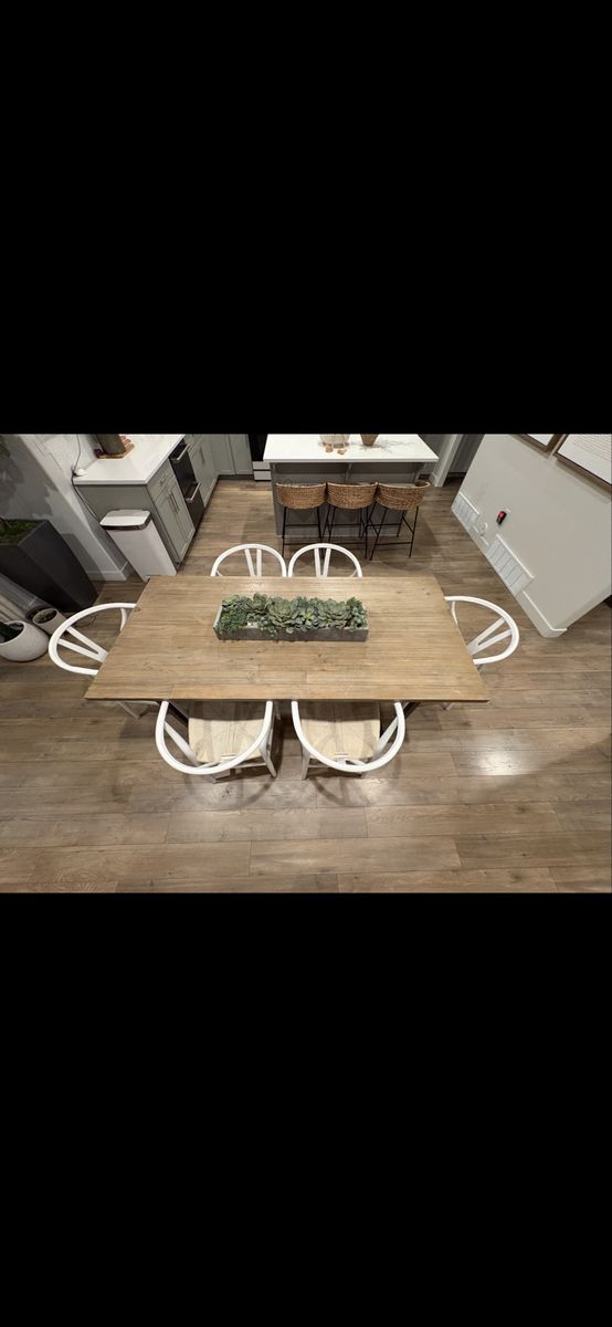 Main image 2