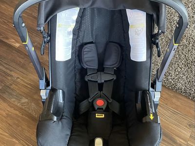 Doona Car Seat & base