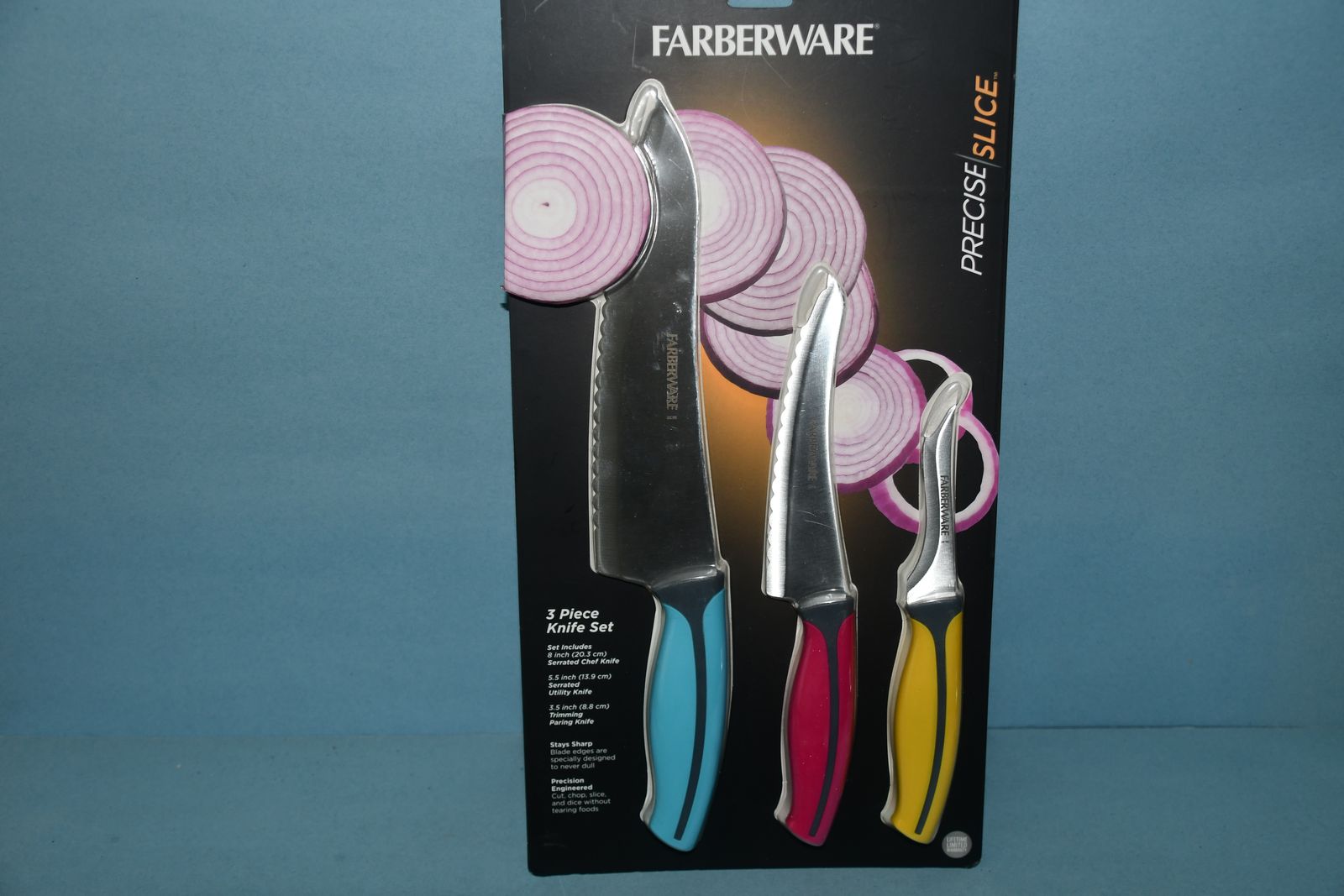NEW FARBERWARE 3 PIECE KNIFE SET ~ CHEF, UTILITY & PARING KNIFE ~ VERY NICE!