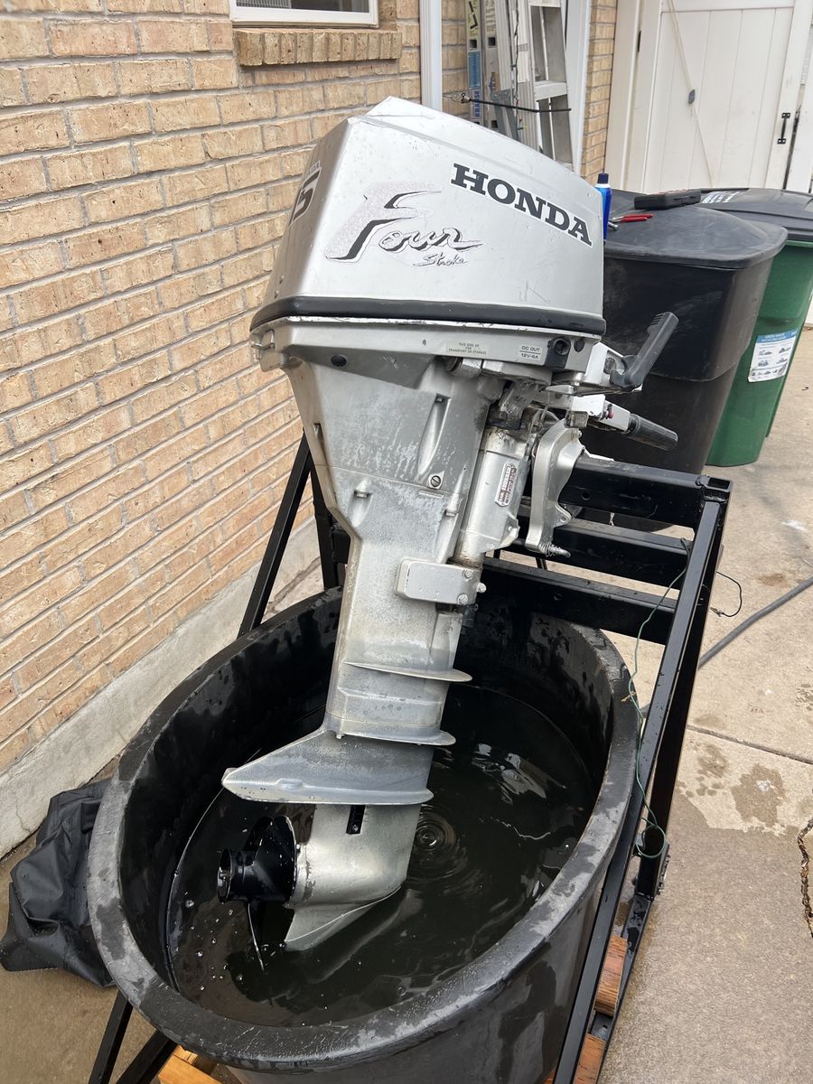Honda 9.9 Hp Four Stroke Outboard Boat Motor - Runs Great