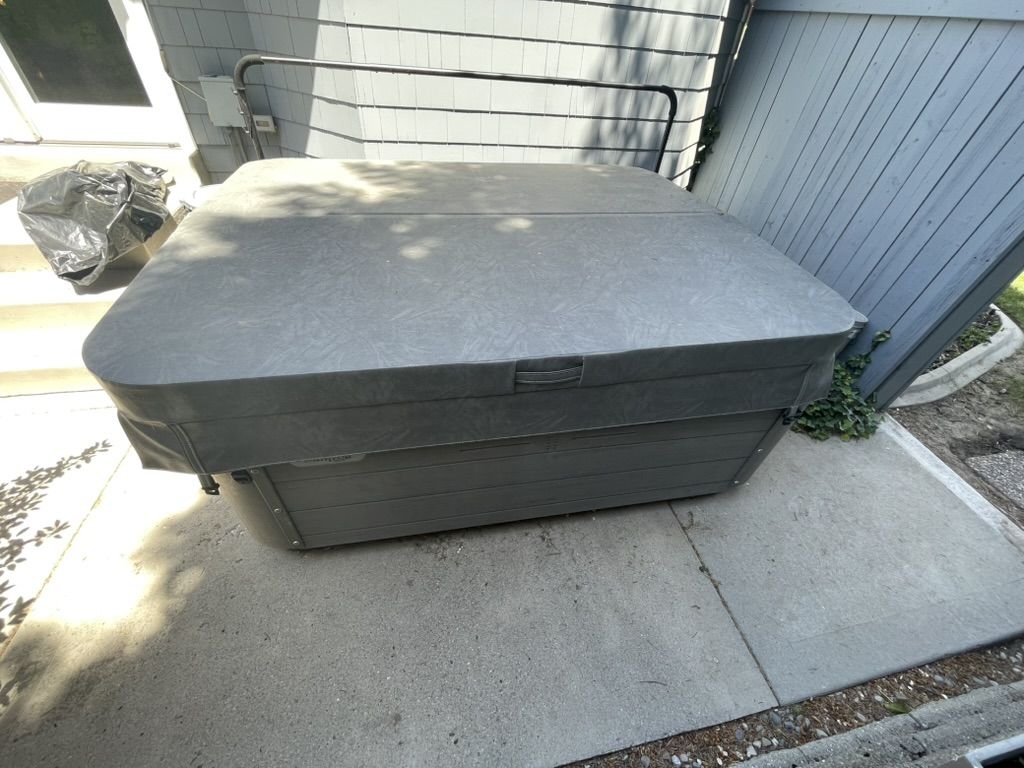 Used Bullfrog Hottub for sale