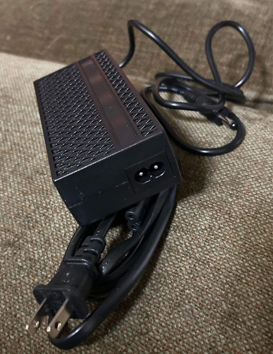 Main image 3