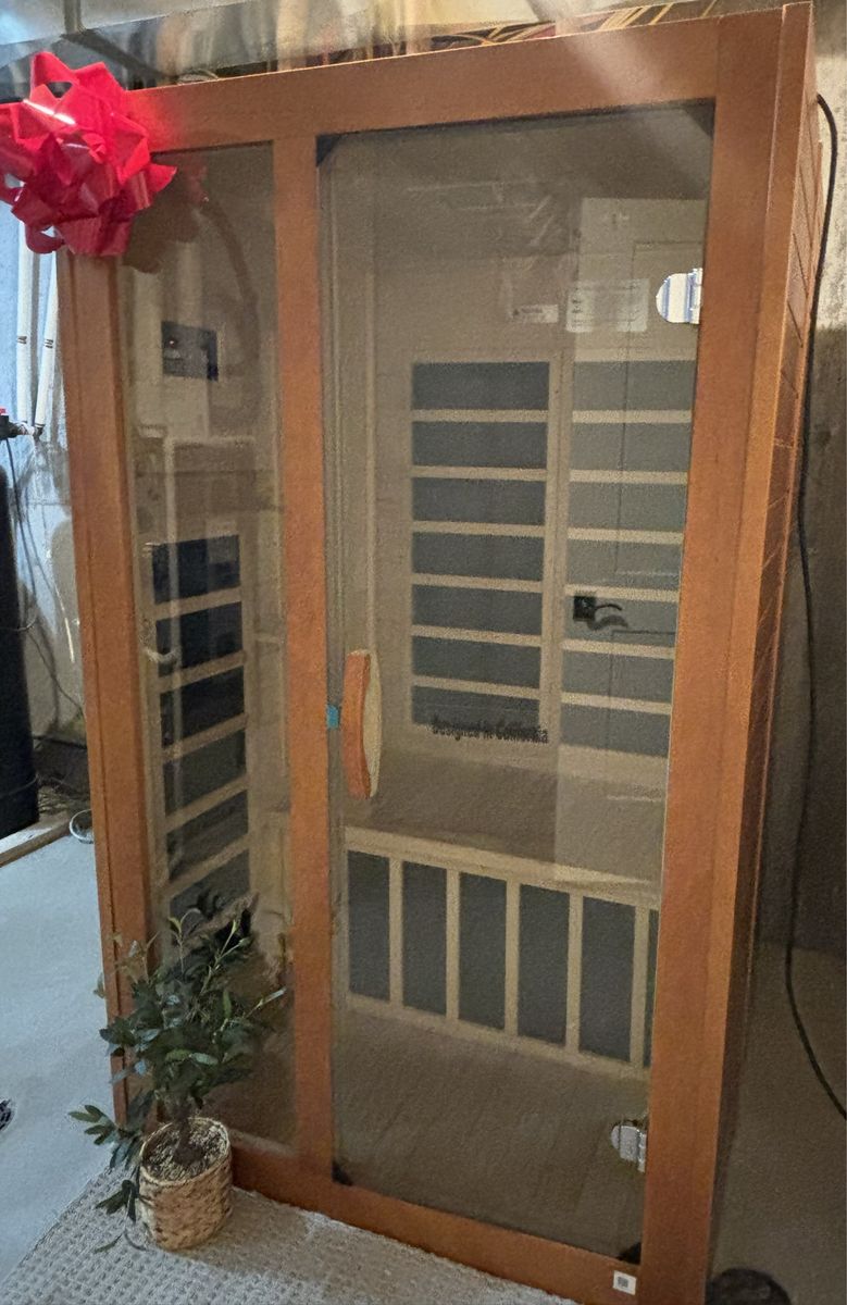 Dynamic Saunas Dynamic Serena 2-Person Infrared Sauna - Barely Used