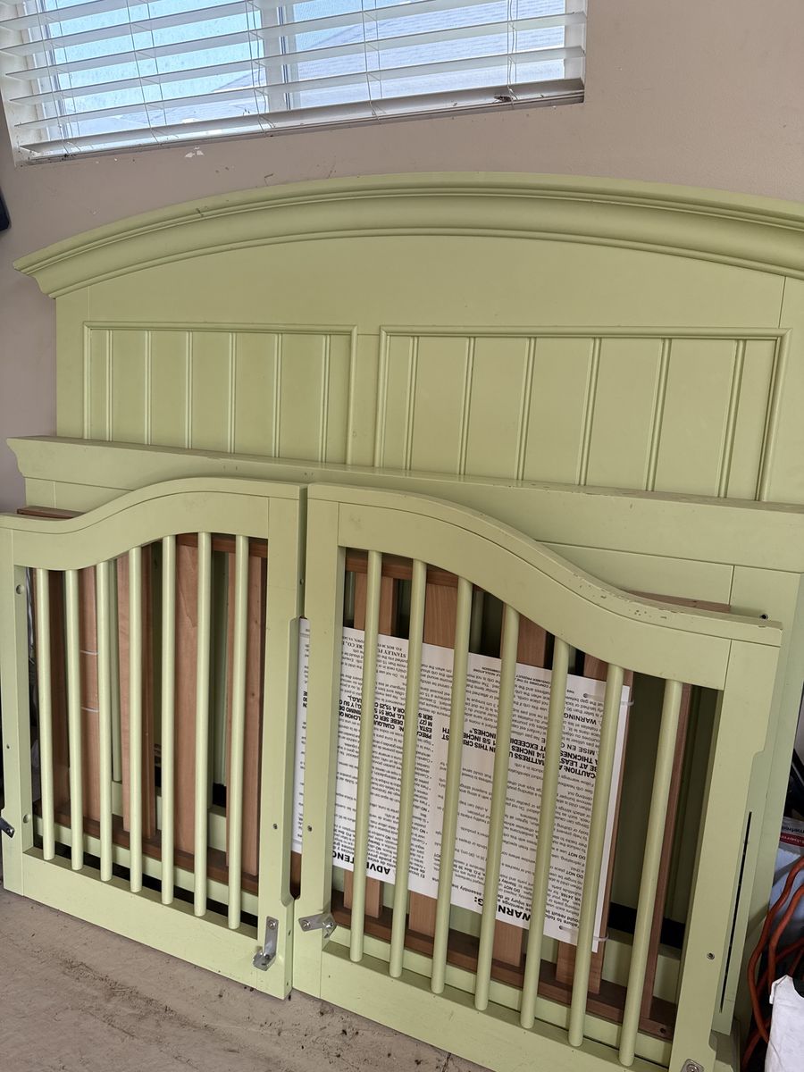Main image 3