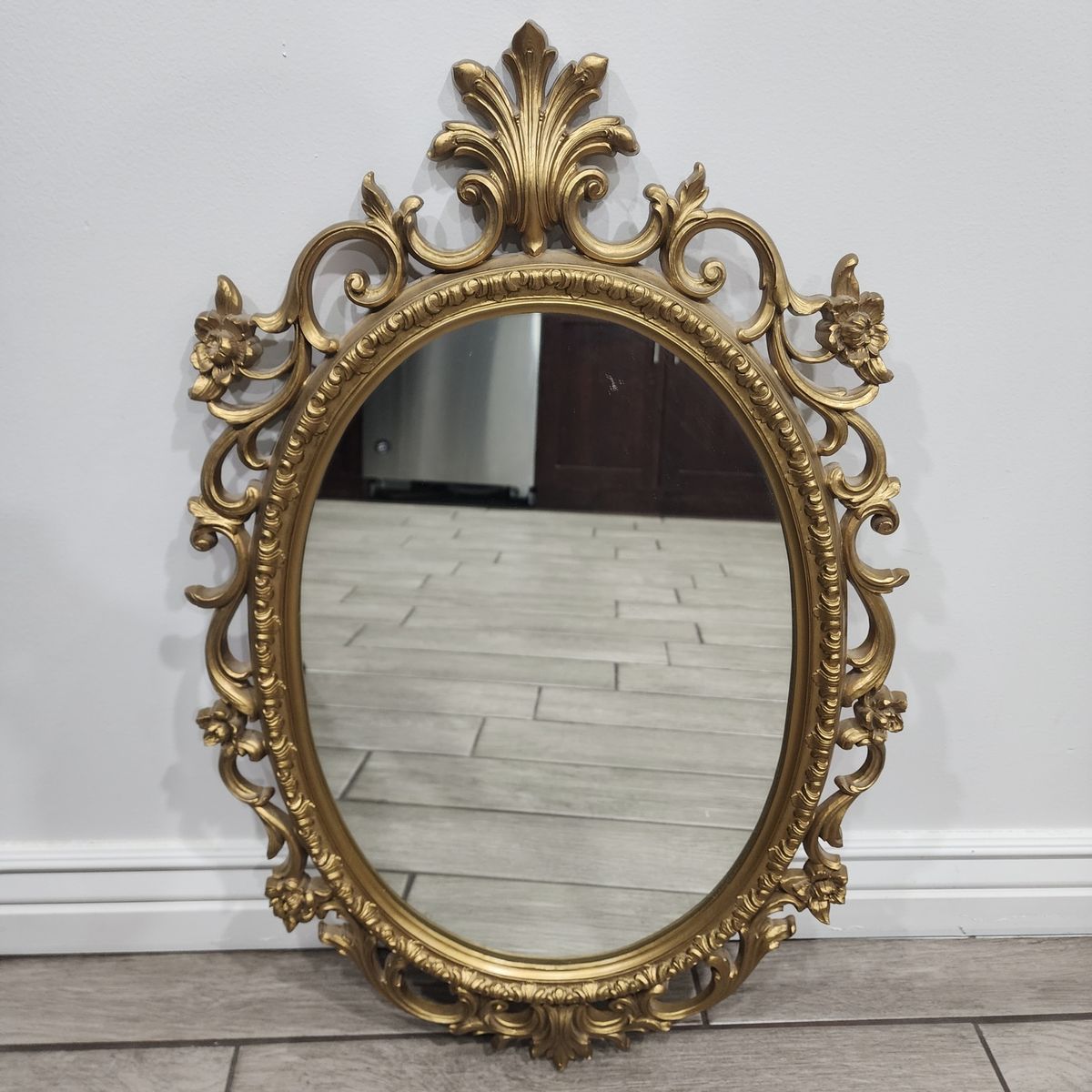 VINTAGE TURNER ORNATE GOLD COLORED MIRROR WALL HANGING 28" TALL SOLID QUALITY STATEMENT PIECE 