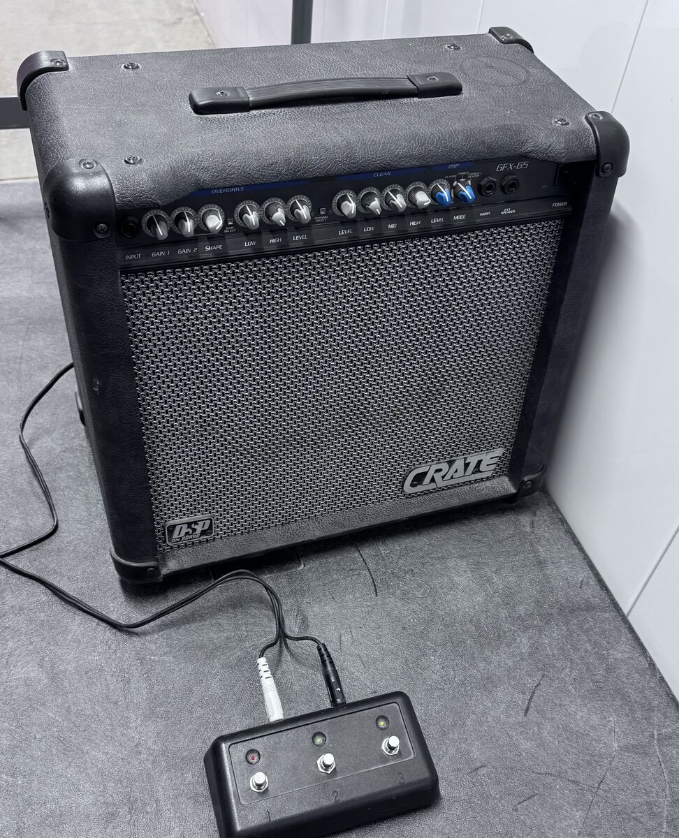 Crate GFX-65 65 Watt Combo Amp w/ Footswitch