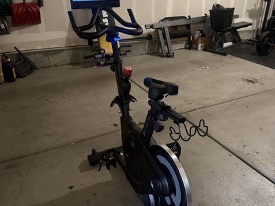 Echelon Smart Exercise Bike w/ Touchscreen
