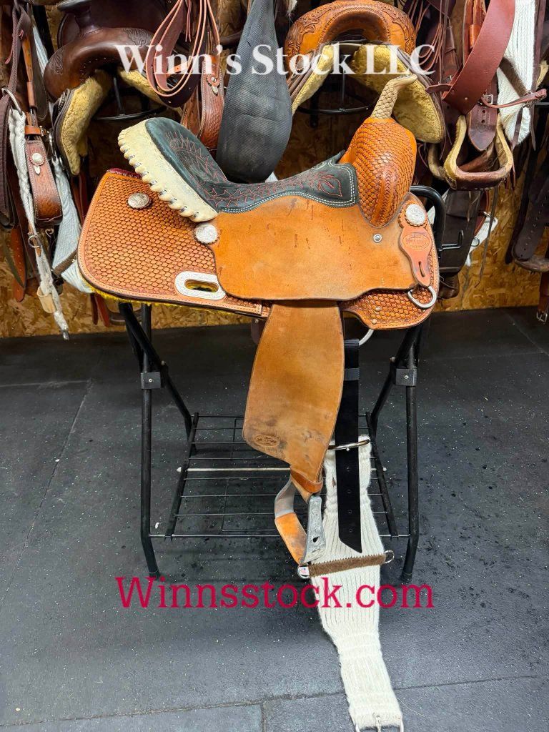 15" Billy Cook - Barrel racing saddle