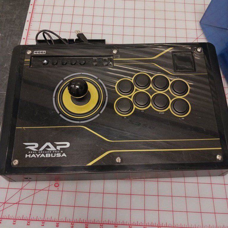 Hori Real Arcade Pro.N Hayabusa arcade fight stick