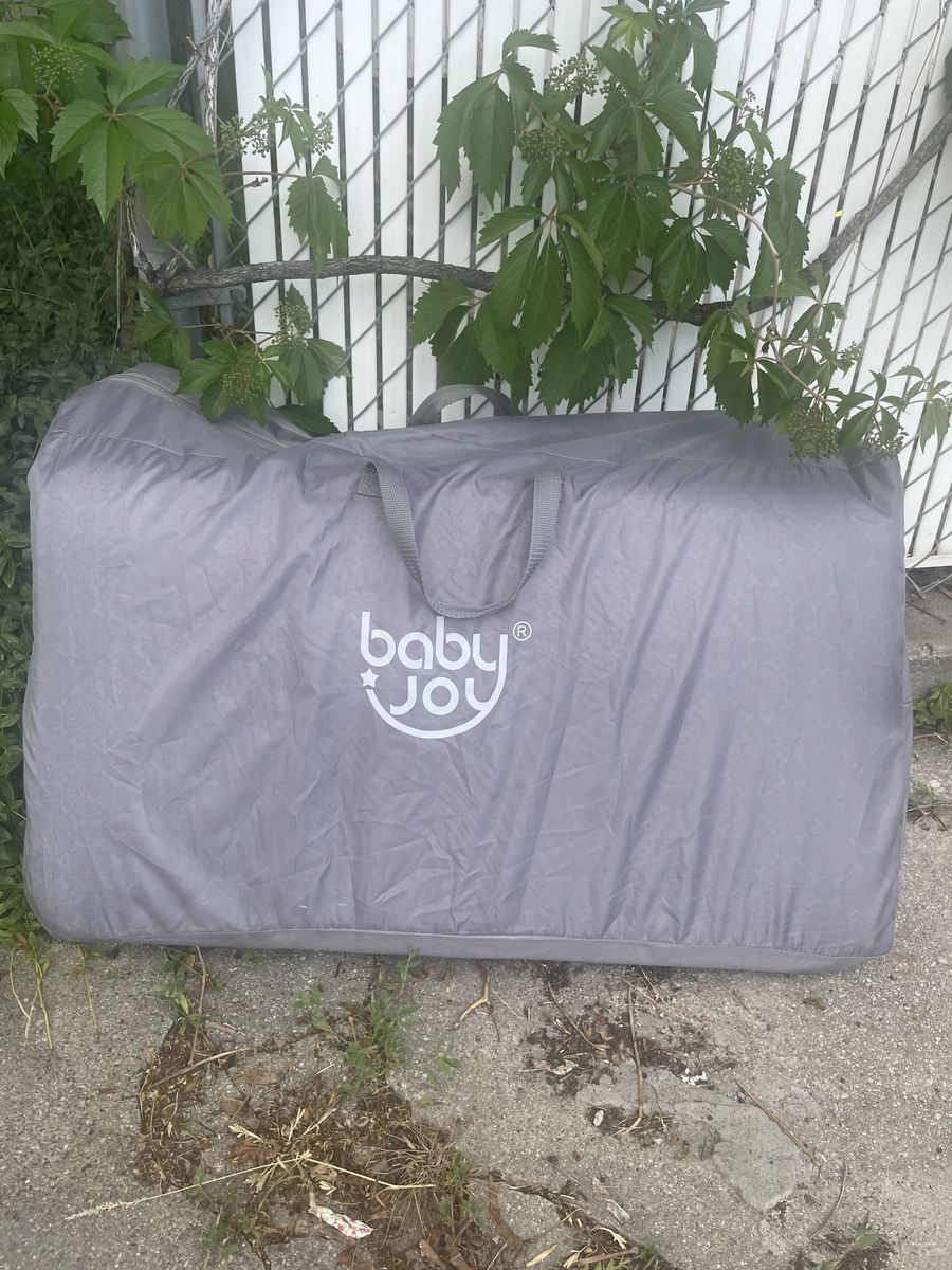 Baby Joy Portable Playard Playpen in Grey with Carry Bag - Excellent Condition